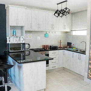 10 South / Durban Sands
